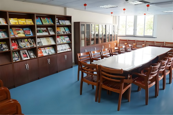 留学回国人员深圳落户_舒淇导演首作入围威尼斯主竞赛单元，黄渤《浪浪人生》定档12月 舒淇导演首斯主竞赛单